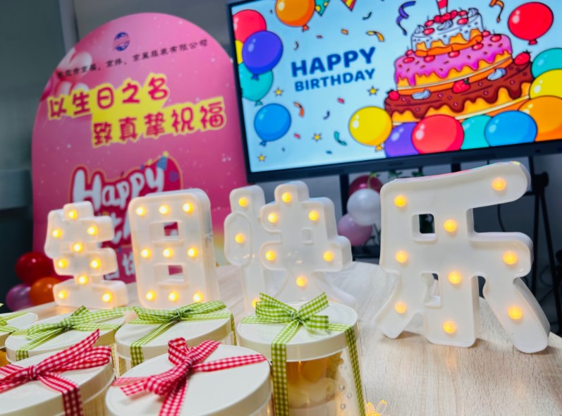 四月生日會(huì)丨春風(fēng)送暖，歡樂(lè)慶生(圖1)
